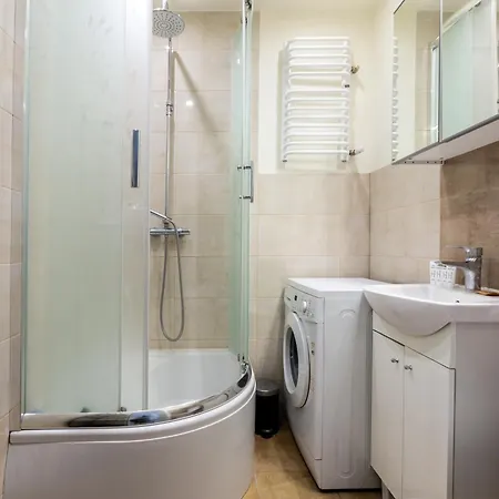 Wrzeszcz Homely By Bookinghost