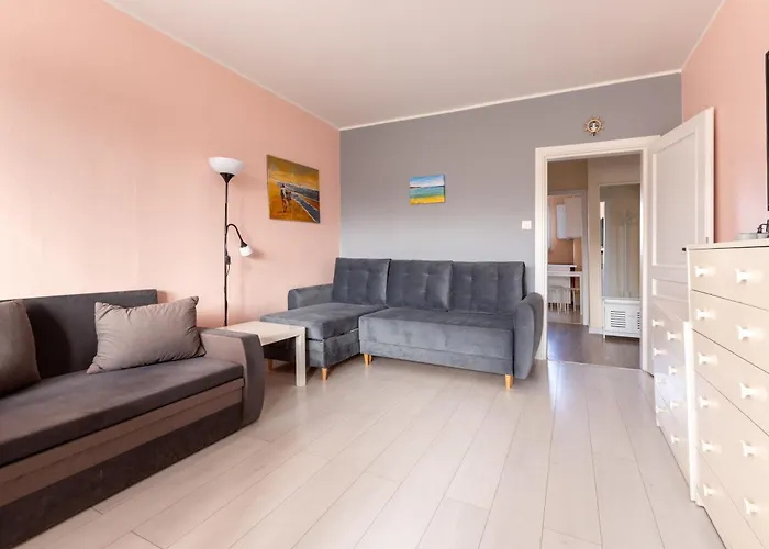 Wrzeszcz Homely By Bookinghost Daire