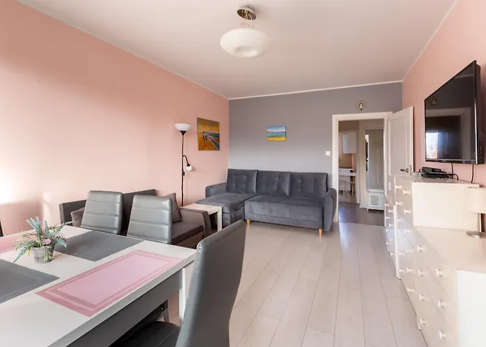 Wrzeszcz Homely By Bookinghost *