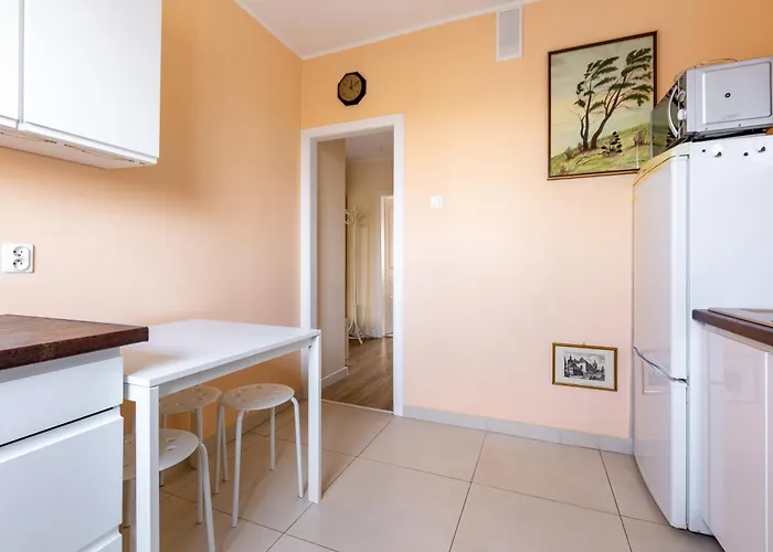 Wrzeszcz Homely By Bookinghost Daire *